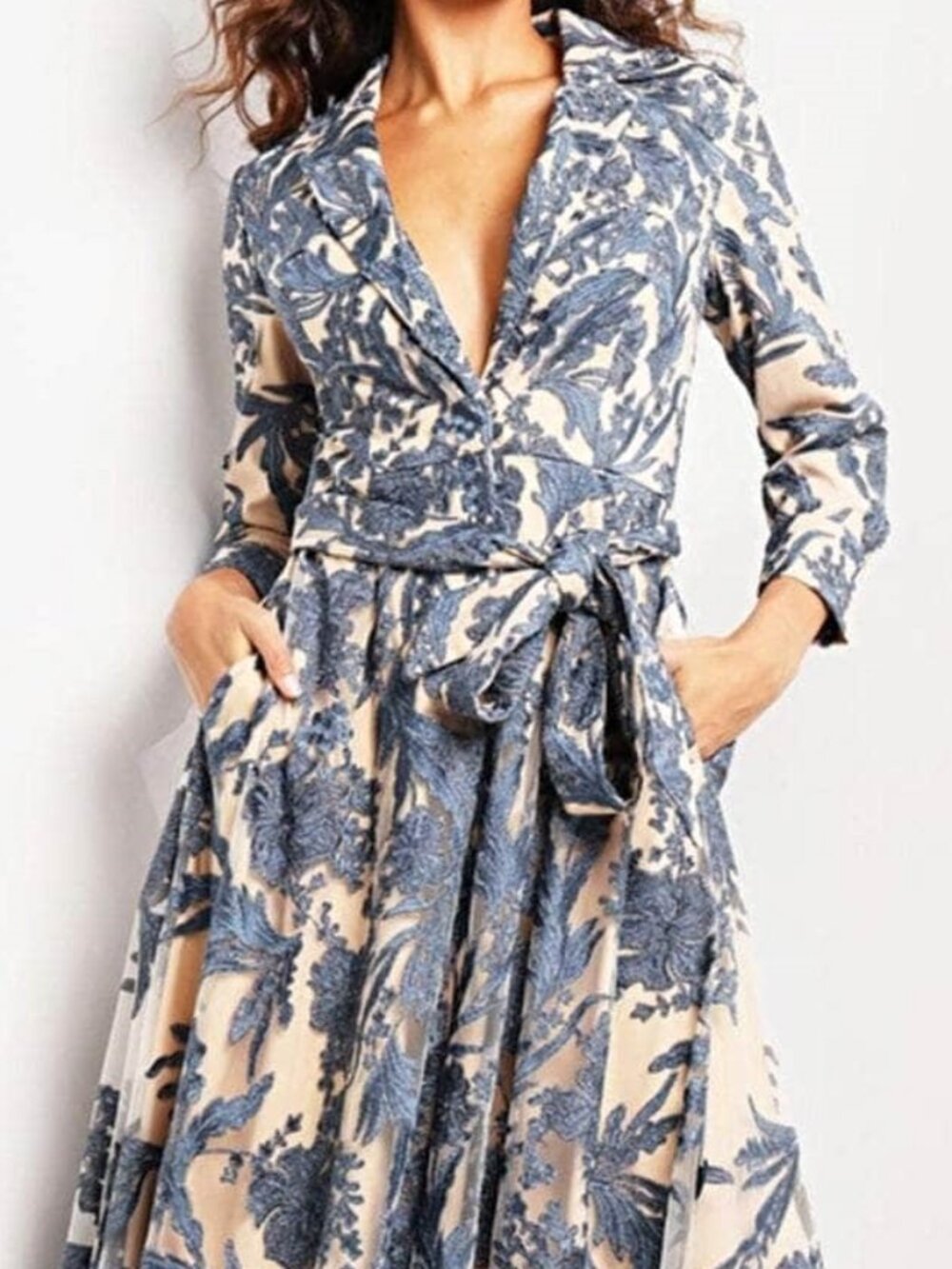 NWT Jovani 26148 Embroidered Quarter Sleeve Formal Dress Navy/Nude size 4 - Picture 3 of 7